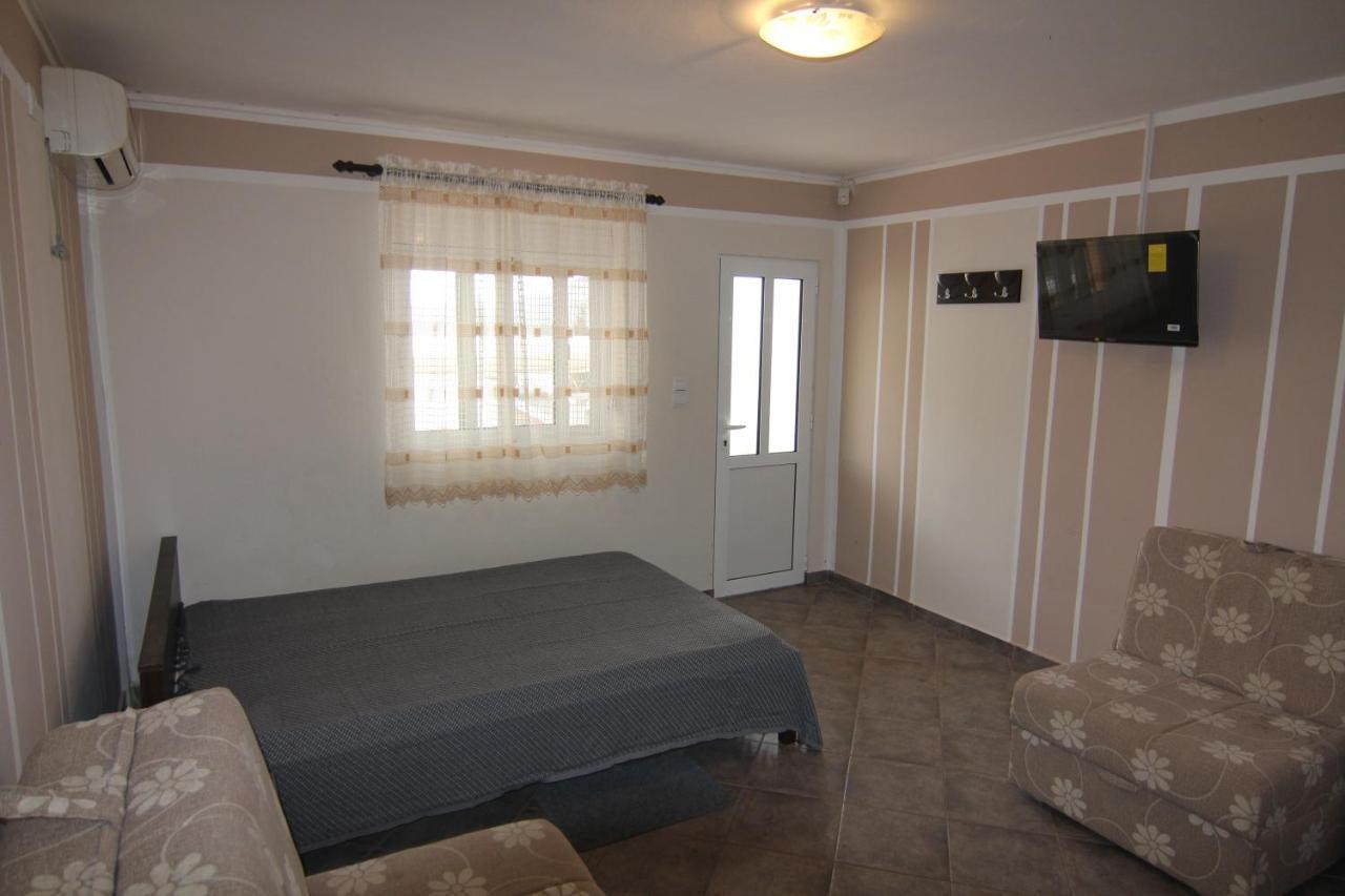 Apartments in villa Viktoria Sutomore Buitenkant foto